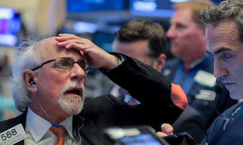 Chứng khoán Mỹ lao dốc xuống đáy 3 tháng