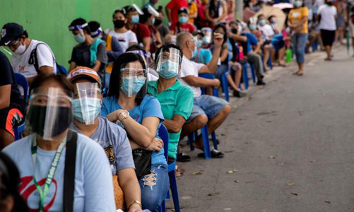 Philippines tính chi hơn 1,5 tỷ USD mua vaccine Covid-19