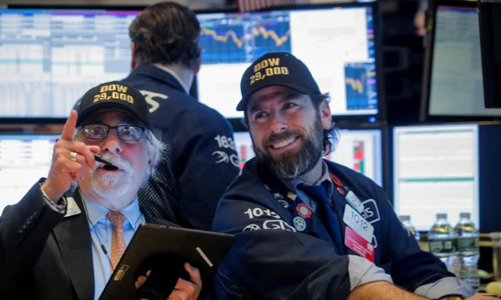 Lạc quan vaccine đưa Dow Jones vượt 30.000 điểm lần đầu tiên trong lịch sử