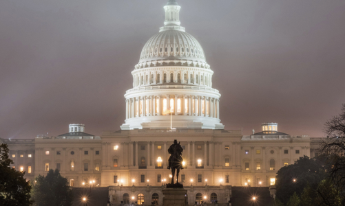 Quốc hội Mỹ chính thức phê chuẩn gói kích cầu gần 900 tỷ USD