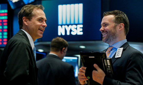 Chứng khoán Mỹ lại lập kỷ lục sau khi Đảng Dân chủ giành quyền kiểm soát Hạ viện