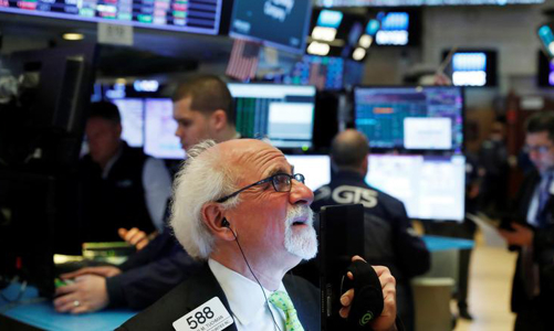 Nhà đầu tư đặt kỳ vọng vào kích cầu, chứng khoán Mỹ tăng điểm