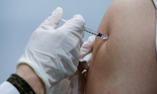 Hàn Quốc điều tra hai ca tử vong sau khi tiêm vaccine AstraZeneca