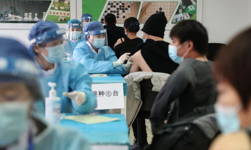 Trung Quốc muốn đến cuối tháng 6 tiêm phòng Covid cho 40% dân số