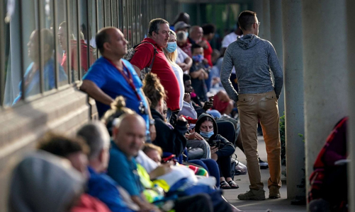 Đại dịch khiến Mỹ mất gần 10 triệu việc làm trong 1 năm