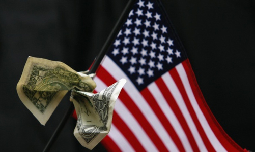 USD rớt giá chóng mặt khi Trump gần về đích