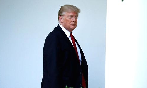 Tổng thống Trump bị cấp dưới phớt lờ