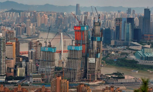 Trung Quốc tăng trưởng vượt dự báo