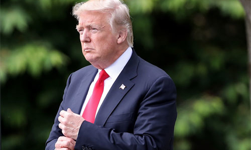 Ông Trump chặn đứng vụ bán công ty con chip Mỹ cho Trung Quốc