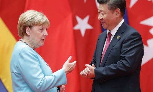 Căng thẳng với Mỹ, Trung Quốc và Đức càng thân mật