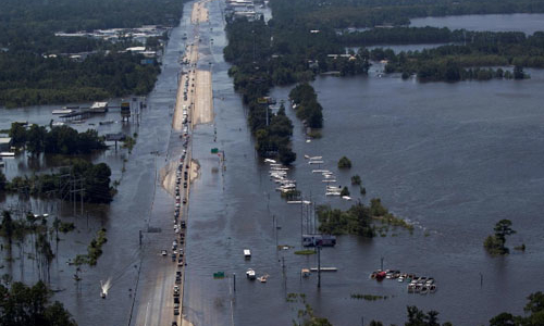 Hơn 1 triệu người Mỹ phải rời nhà vì siêu bão Harvey