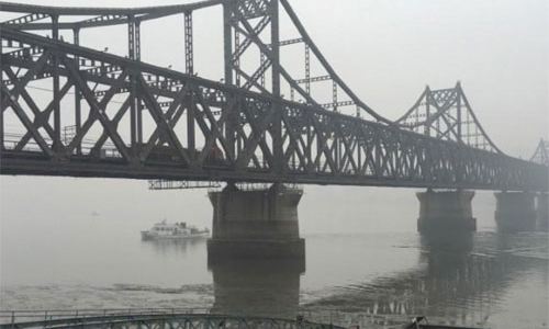 Giá xăng dầu ở Triều Tiên tăng chóng mặt