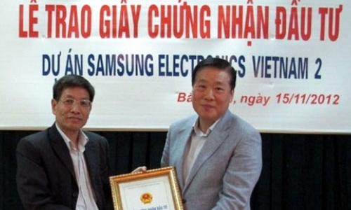 FDI 2012: Đăng ký giảm mạnh, giải ngân lạc quan