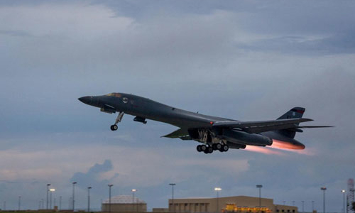 Mỹ lại điều siêu máy bay ném bom thị uy Triều Tiên