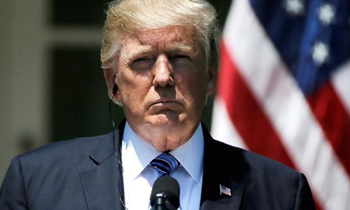 Phản đối ông Trump, loạt CEO rút khỏi hội đồng cố vấn