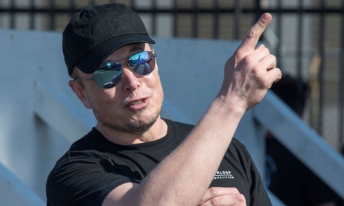 Nhà đầu tư lãi bao nhiêu nếu rót 1.000 USD mua cổ phiếu Tesla năm 2010? 