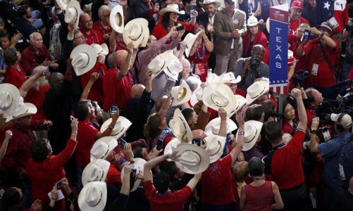 Đảng Cộng hòa nhộn nhịp sau đề cử Donald Trump