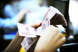 Vốn huy động ngân hàng tăng trưởng âm