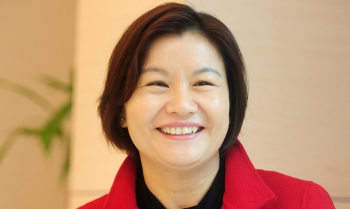 Từ công nhân lương 1 USD/ngày thành nữ tỷ phú tự thân giàu nhất Trung Quốc