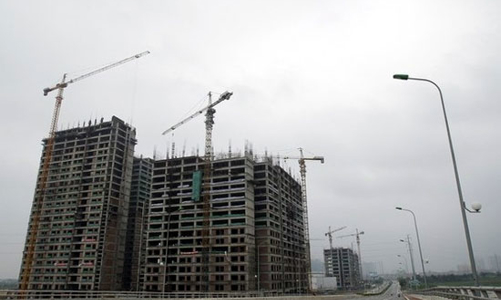 Đua nhau “khoe” tiến độ dự án bất động sản