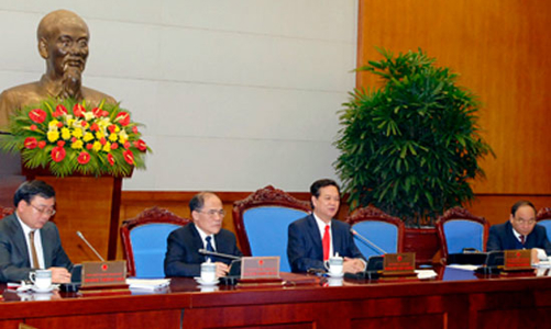 Thủ tướng yêu cầu các tập đoàn, tổng công ty bán lại ngoại tệ