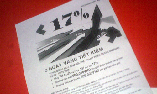 Lãi suất “khủng”: Cạnh tranh đã đúng định hướng?