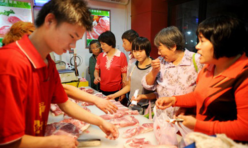 Dân Trung Quốc choáng với giá thịt lợn cao ngất