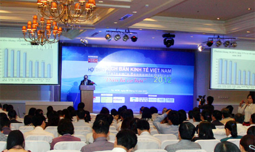 Cơ hội 2012 và đôi câu đối của ông tiến sỹ