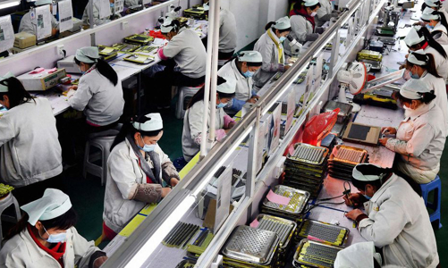 Xuất khẩu Trung Quốc bùng nổ, thặng dư cao chưa từng thấy