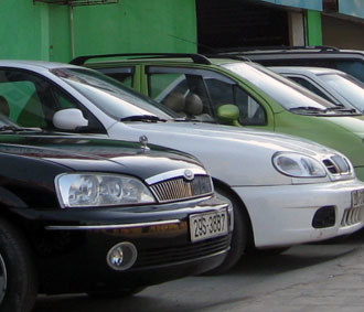 Mãi lực xe nội giảm mạnh