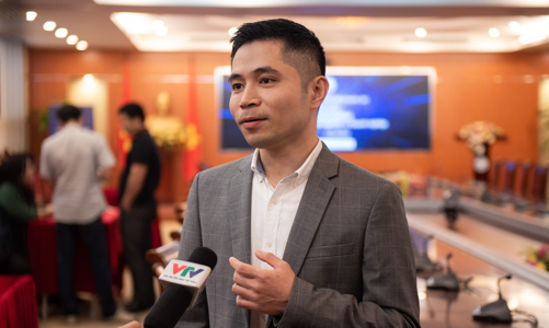 Chuyển đổi số doanh nghiệp với trợ lý robot ảo