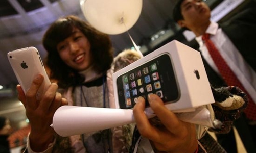 Apple “thêm dầu vào lửa” trong cuộc chiến với Nokia