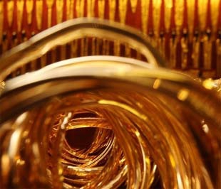 USD tăng giá mạnh, vàng đứng giá