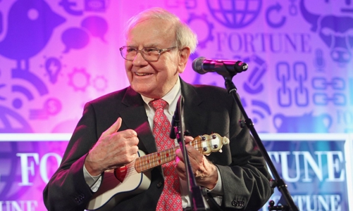 Warren Buffett tiêu khối tài sản gần 90 tỷ USD như thế nào?