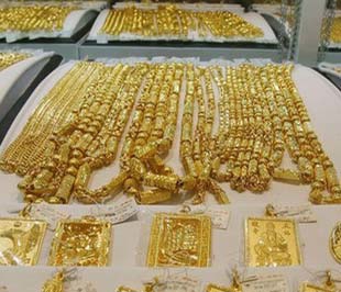 Giá vàng tiếp tục lao dốc, giá USD “chợ đen” tăng mạnh