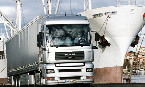 Lại nhập siêu 1,4 tỷ USD, tăng trưởng đang chịu tác động xấu