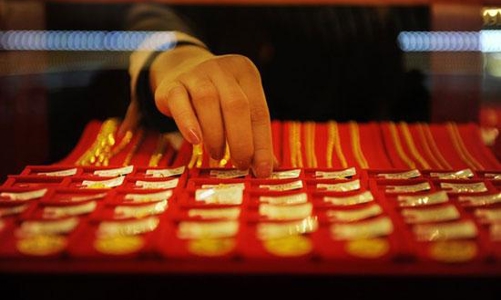 Kinh tế 24h qua: Triển vọng giá vàng còn dài