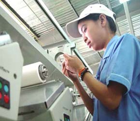 Thủ tướng: Cần nâng tỉ lệ lao động qua đào tạo nghề