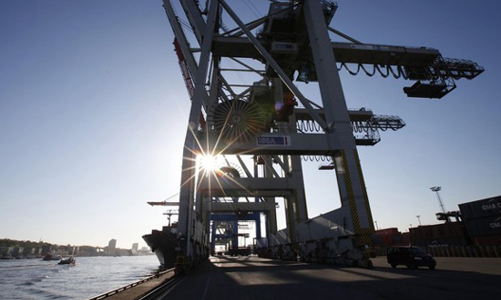 Kinh tế Đức tăng trưởng vượt dự báo