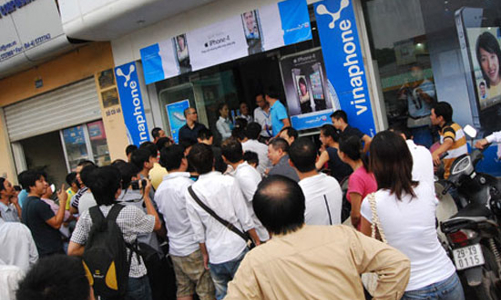 Điểm nóng tuần qua: “Cháy” hết iPhone 4 tới Nokia N8
