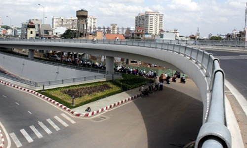 Tỷ trọng đầu tư công năm 2012 giảm khá mạnh