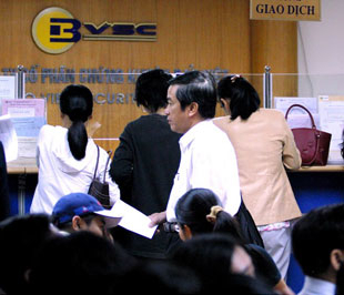 13 ngành, lĩnh vực không được bù lãi suất kích cầu