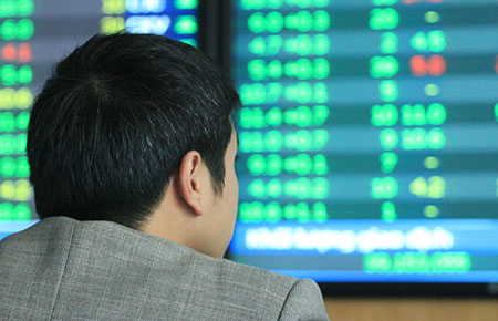 Có hay không “hội bán khống cổ phiếu”?