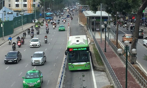 Trường Hải lên tiếng vụ xe BRT Hà Nội “đội giá”