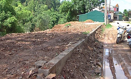 Cao Bằng lên tiếng vụ “xây chuồng gà phải xin phép”