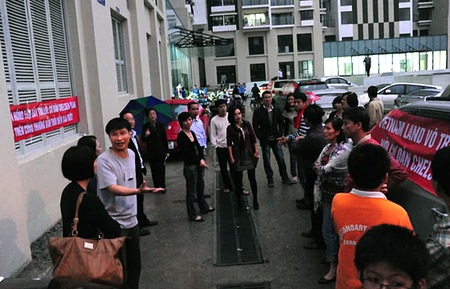 Quản lý chung cư: Khó vì xung đột lợi ích