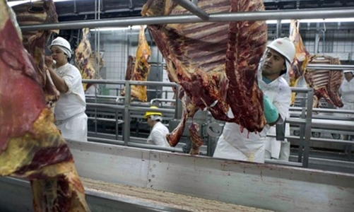 Việt Nam tạm ngừng nhập khẩu thịt từ Brazil