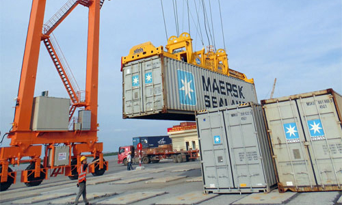 Việt Nam xuất siêu gần 1,5 tỷ USD sau 4 tháng