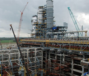 Kinh tế Việt Nam có thể hạn chế sự phụ thuộc vào dầu thô?