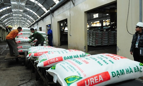 Chưa thể áp thuế phòng vệ để “cứu” 4 đơn vị của Vinachem